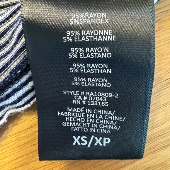 Anthropologie eri and ali Peplum Striped Tank Top Flowy Raw Hem Extra Small Navy - Picture 8 of 10